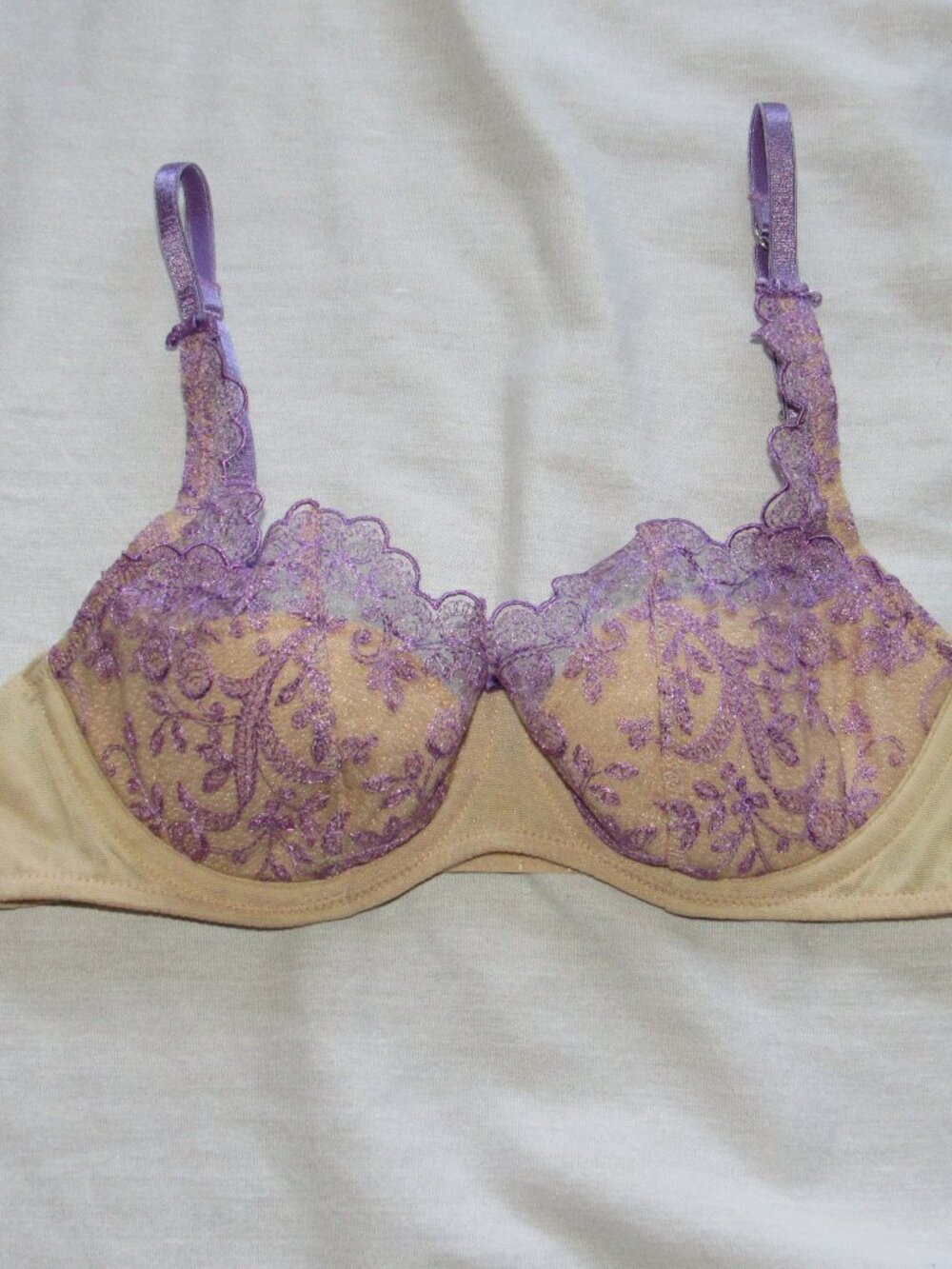 Elle Macpherson Nude Purple Lace Demi Bra sz 32B Lined Cups Underwire